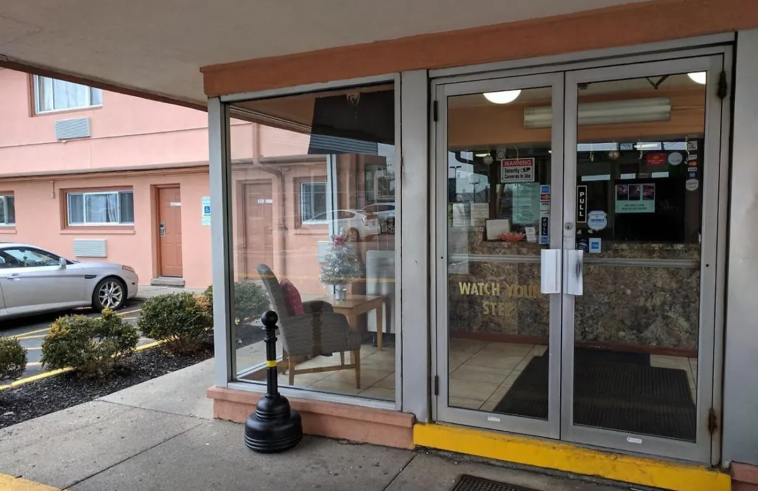 Skylark Motel-1